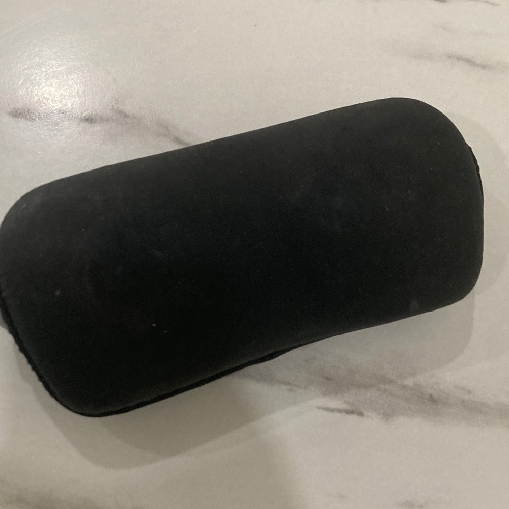 CHANEL Elegant Black Eyewear Case - Picture 8 of 11